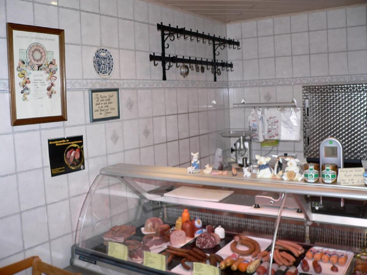 Landgasthof Zum Schloss Birgland Bagian luar foto